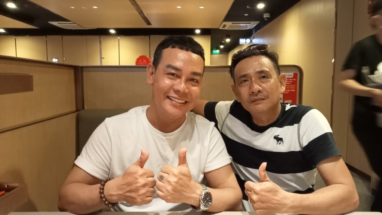 Minh Dũng được vợ chồng a Huy ToNy dẫn đi ăn HaDiLao,no bể bụng bầu luôn