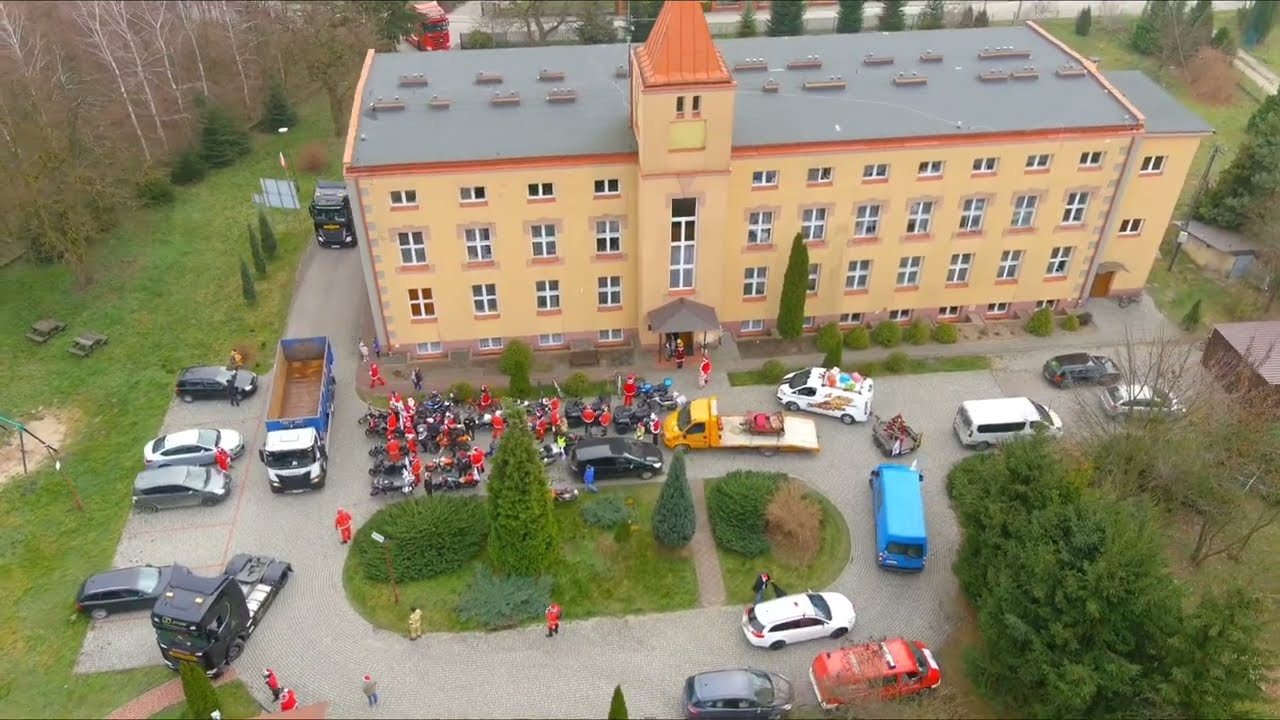 Mikołaje na motocyklach i przyjaciele. 03.12.2022 dla Domu Dziecka w Skopaniu.