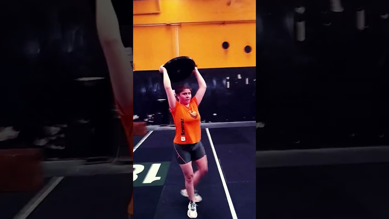 Eu fazendo crossfit by Luisa Bitti 🩵💮. 