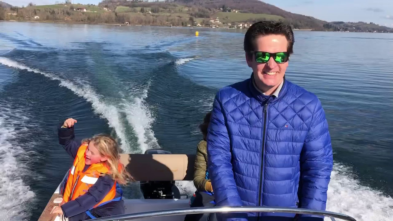 Livraison B2 Marine 452 Cruiser + 50 cv Suzuki