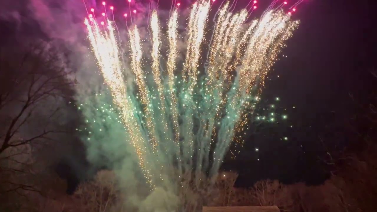 Feuerwerk Silvester 2022-23 (Dulles Siedlung Gießen)