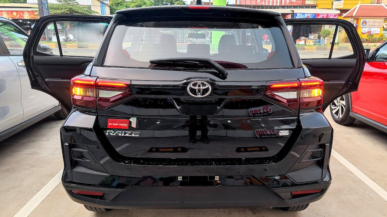 NEW Toyota raize 2023 1.0L Black Color / Review Interior and Exterior