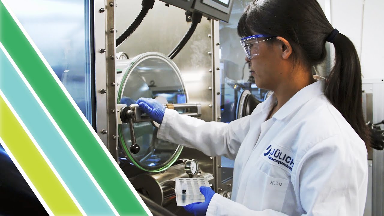 Printed Solar Cells: AMANDA &ndash; The &bdquo;Autonomous Materials and Device Application Platform&ldquo;