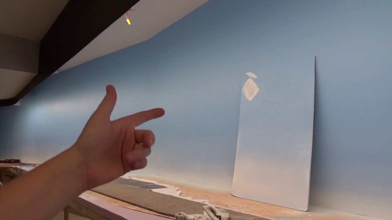 Layout Update - June 2018: Steel Gang Pushes West, Painting An Ombré Sky Backdrop, Foam Rocks...