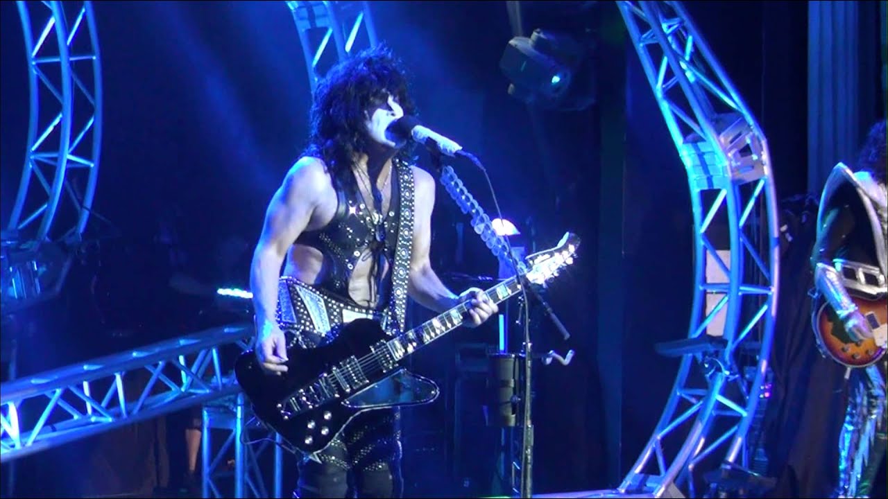 KISSONLINE EXCLUSIVE: KISS 