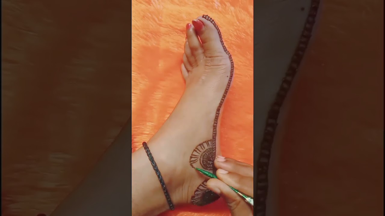 How To Draw Simple And Beautiful Leg Mehndi Design|पैरों पर आसान तरीके से मेहंदी कैसे लगाएं #mehndi 
