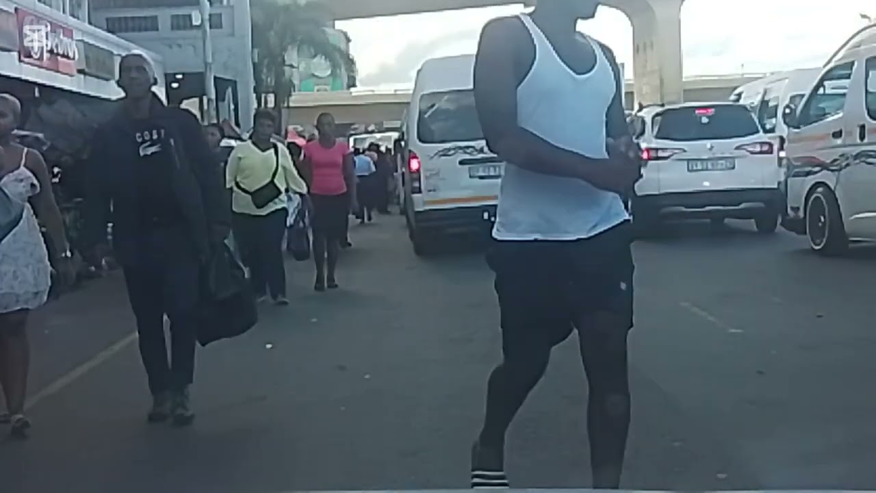 This is a busy place in Durban market 🇿🇦❤️♥️👌