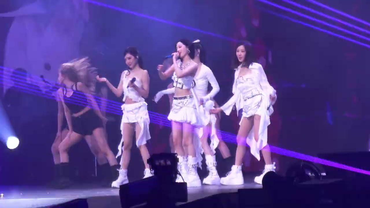 [4K 60p] aespa Trick or Trick - SYNK aeXIS LINE in Hong Kong Day 2