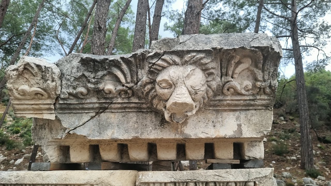 Phaselis Antik Kenti; Tarih, Deniz ve Sessizliğin Buluştuğu Yer #Phaselis #Antalya #Likya #LikyaYolu