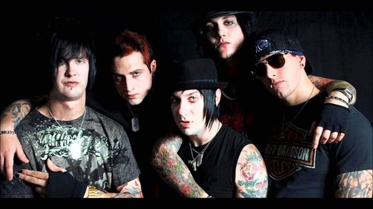 A7X - Gunslinger [Guitarless]