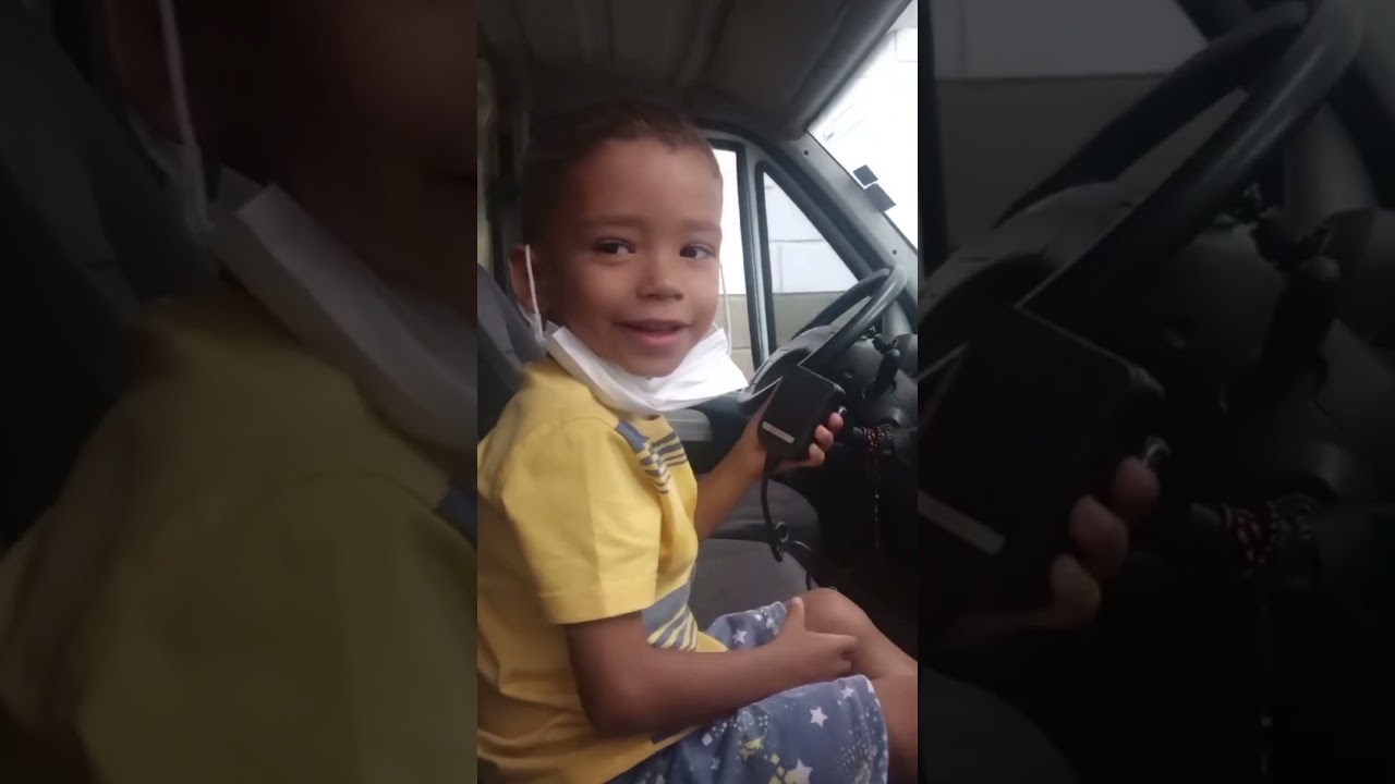 Conhecendo a ambulância com o Tio Nelsinho