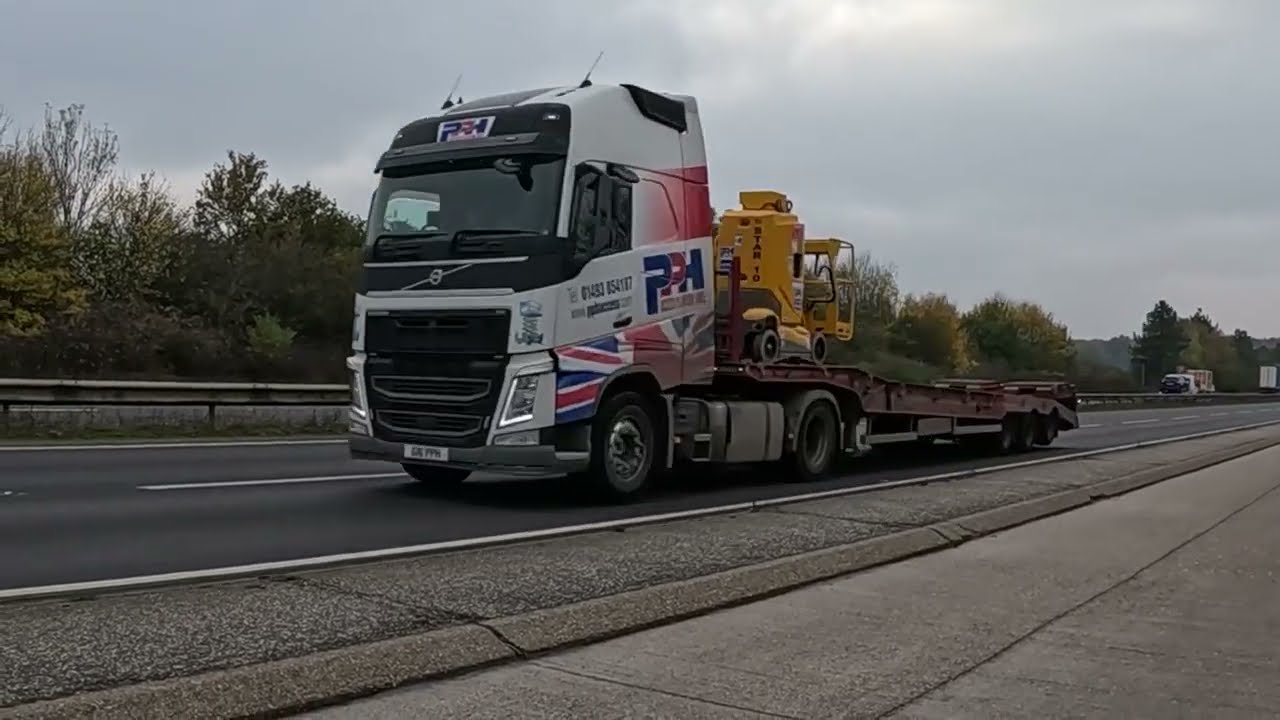 Truckspotting on A11 Thetford