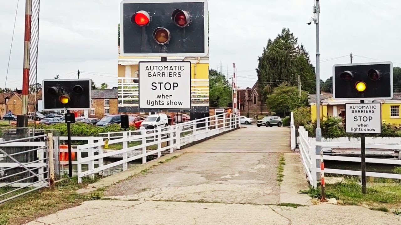 Purton Upper Swing Bridge, Gloucestershire