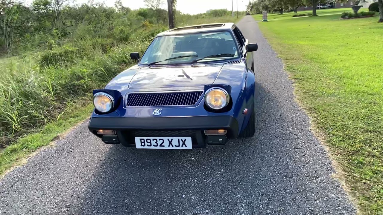 AC 3000ME Idling and walk around