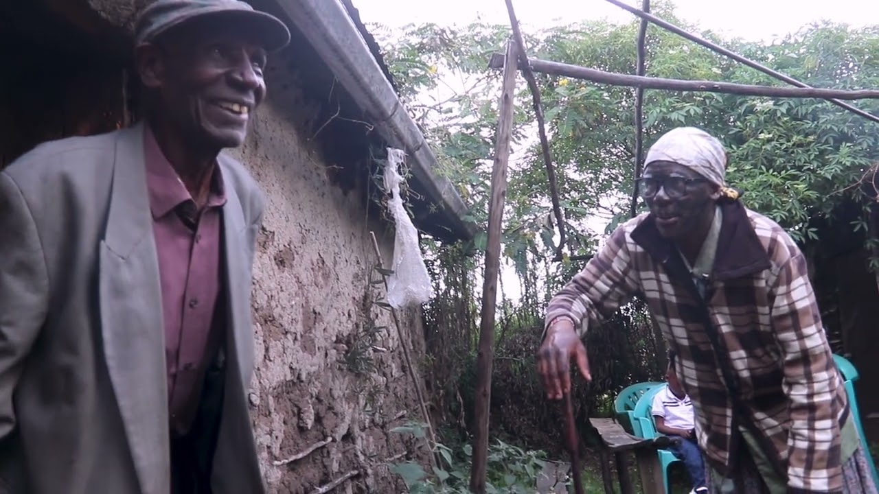 CÙCÙ WA KOMÙ KÙNUNGA NDOGO 🤣🤣🤣🤣🤣🔥🔥🔥#comedyfilms #foryou #love #subscribe #funny #fy #funnycomedy