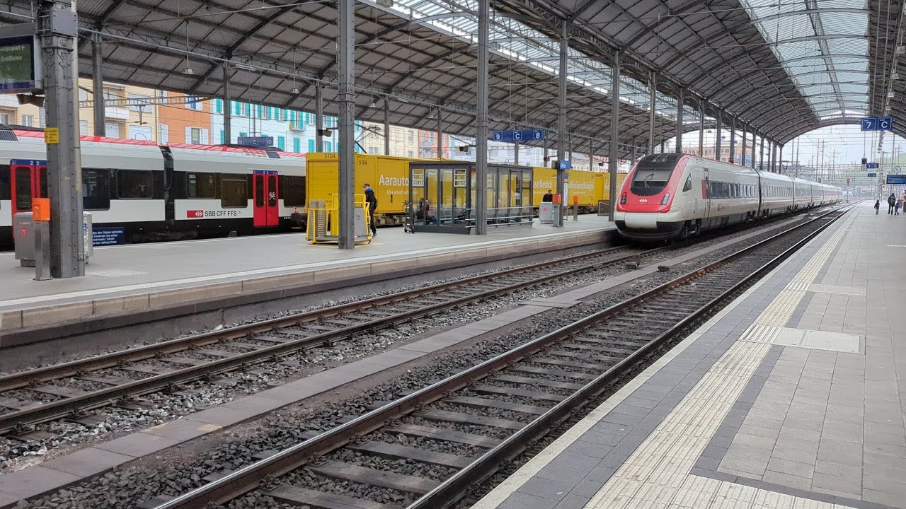 Das Wichtigste Kreuz im Schweizer Bahnverkehr im Bahnhof Olten im Kanton Solothurn.