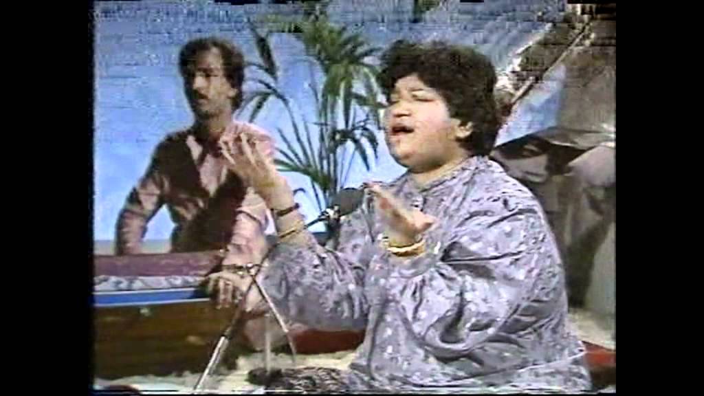 Abida Parveen - Aandhi chali to - Zia Jallandhari.avi