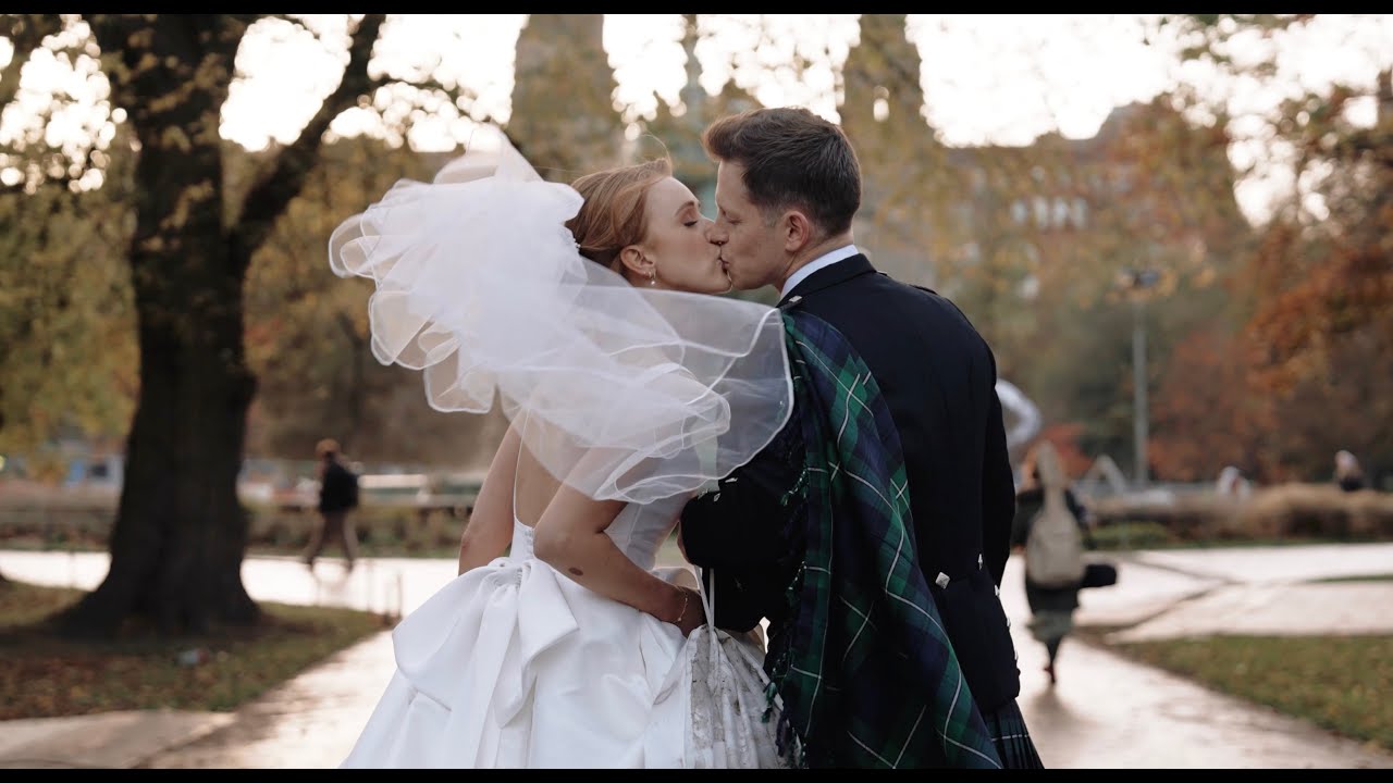 Emma & Dom Sneak Peek, Ghillie Dhu, Edinburgh City Centre Wedding