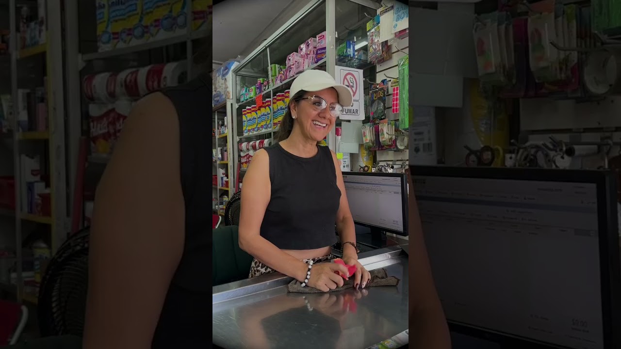 Exigía fundas para cada producto que llevaba y así se las cobraron todas