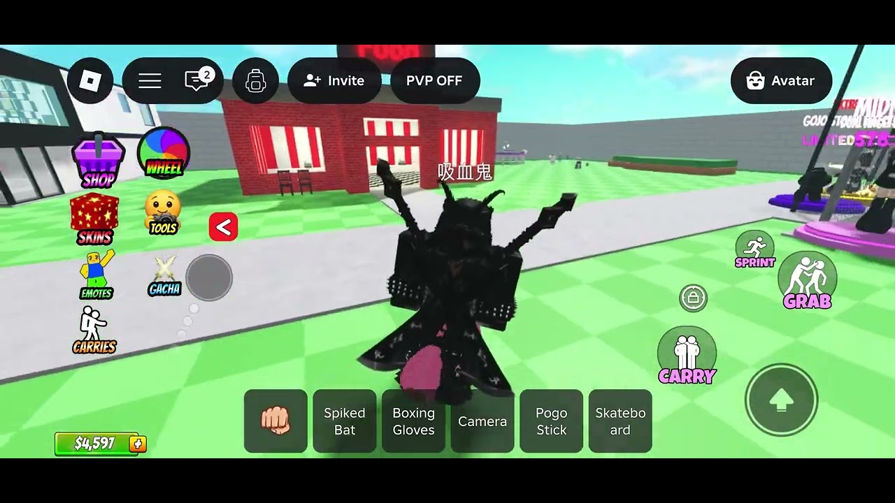 Playing hug fight in Roblox😻😽