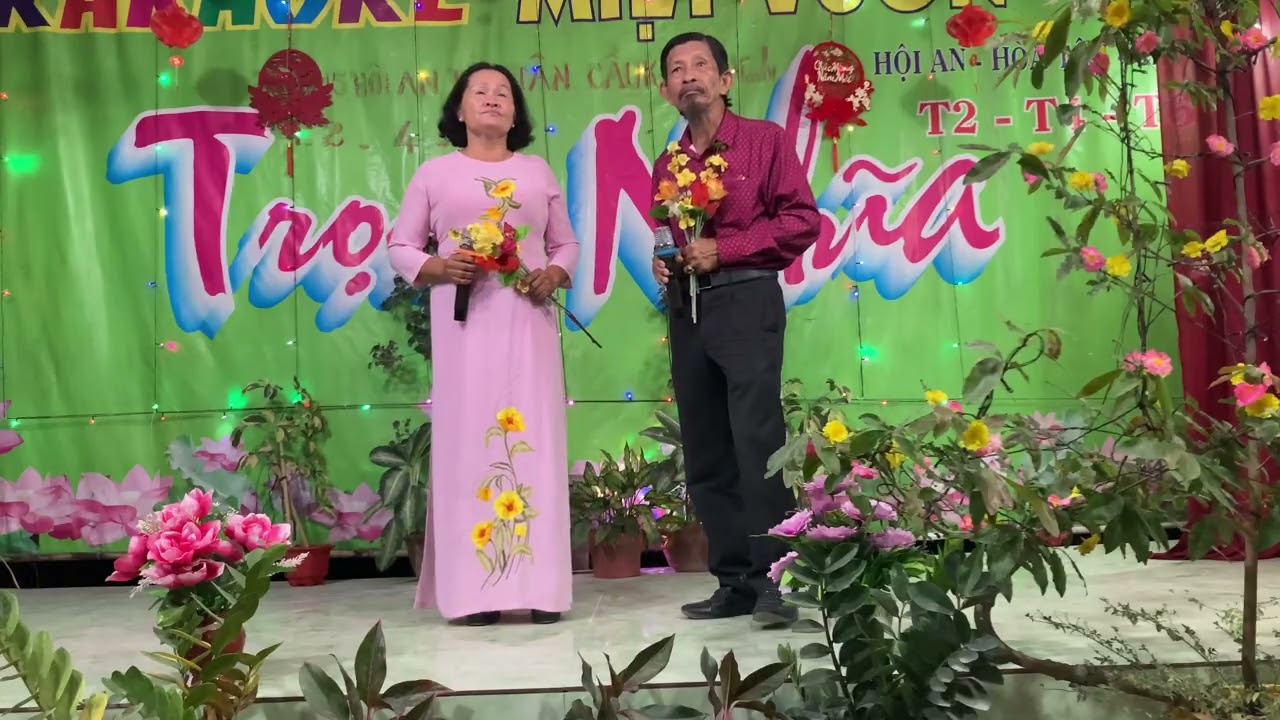 Hoài Dũng & Lê thuỷ trinh bay ca khúc Vi sao 