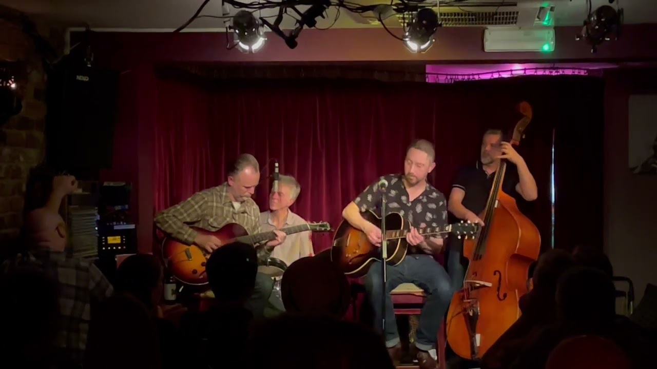 “Down to Earth” @TommyHarkenriderguitar & @chriscorcoran818 at the Green Note, Camden. 21/10/2022. 