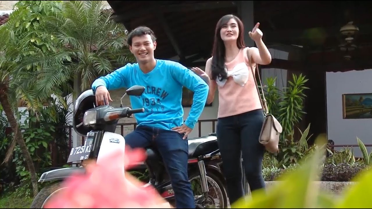 FTV Nadya Fricella & Hardi Fadhillah   Cinta Dalam Dompet