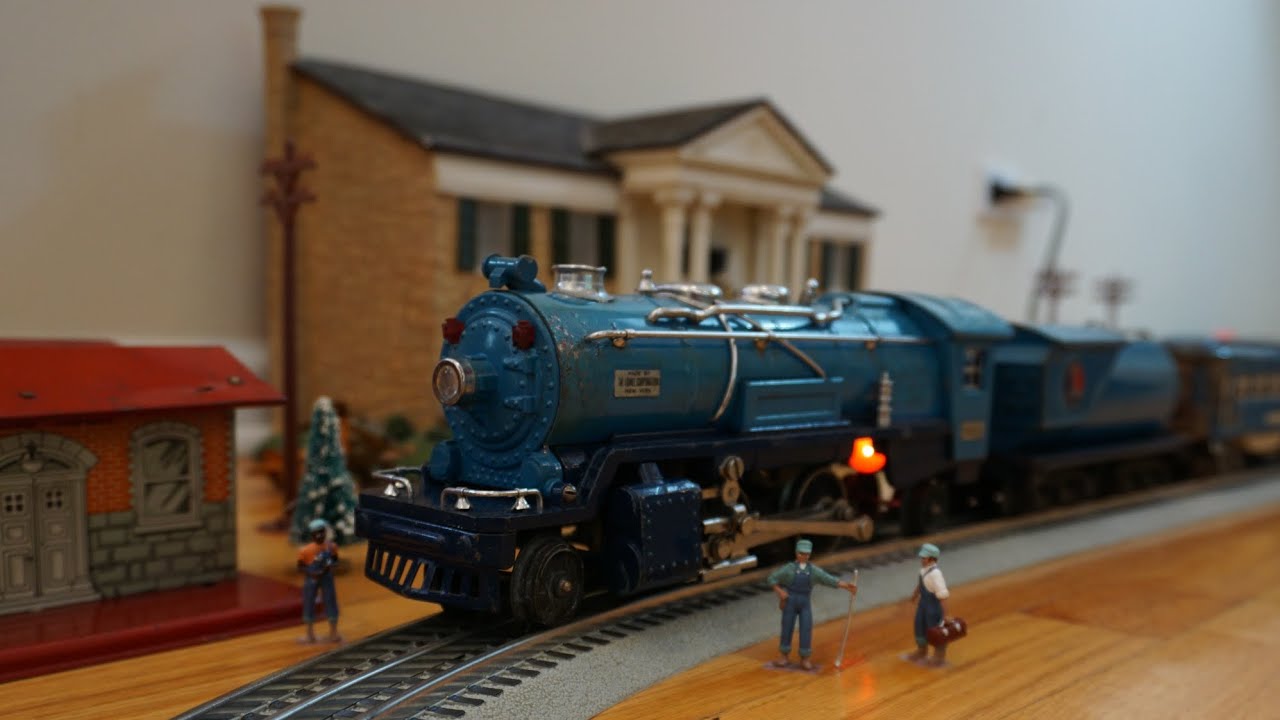 Lionel Blue Comet & Canadian Pacific 2373 Train Testing