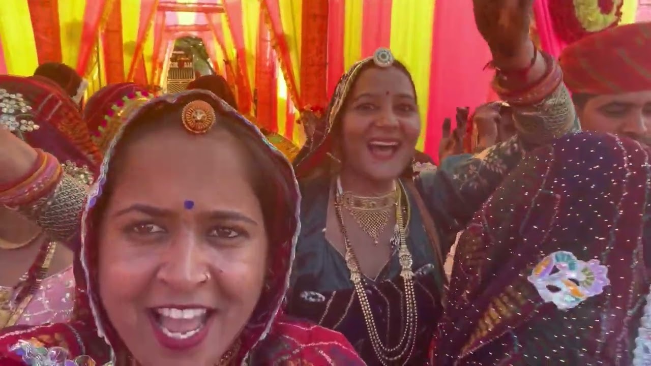 साड़ी यूट्यूब परिवार को नए साल की हार्दिक शुभकमनाएं राम राम जी 🙏♥️