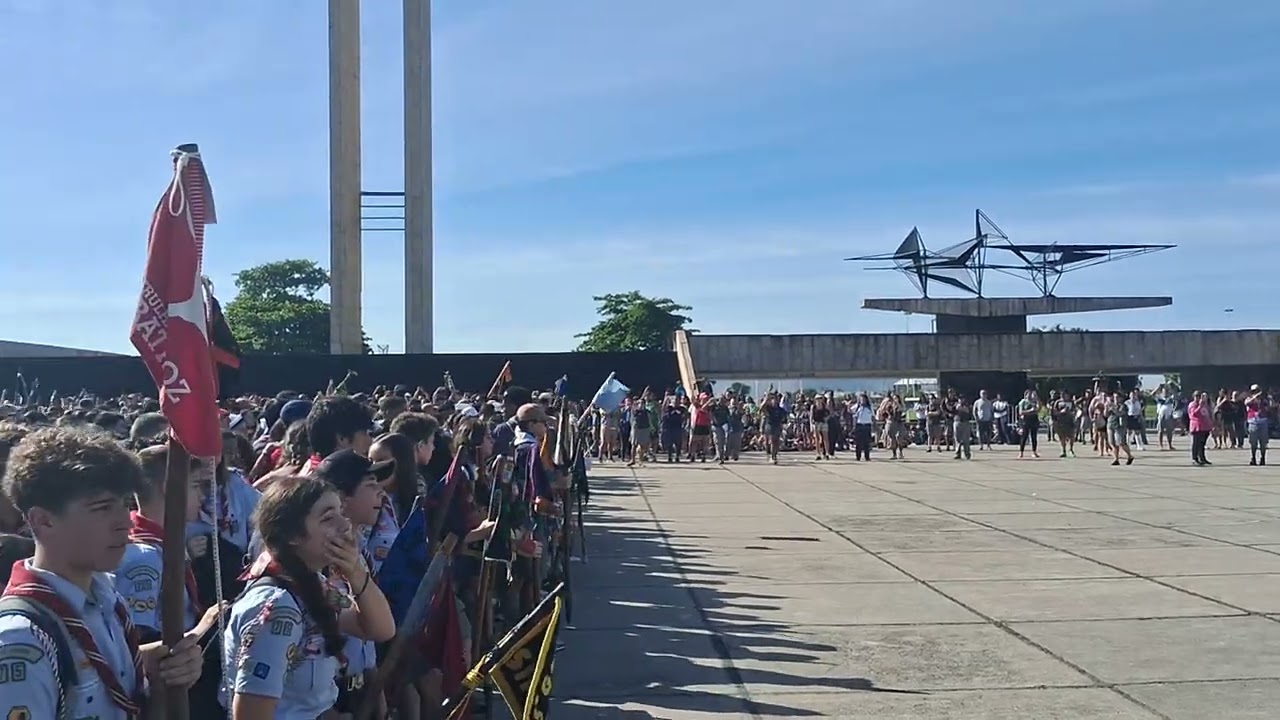 Largada dos escoteiros no Grande Jogo
