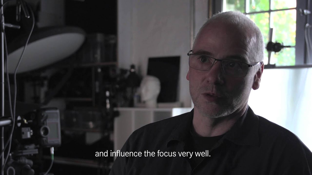 Bernd Ebsen demonstrates the Leica tilt shift 120mm medium format lens.