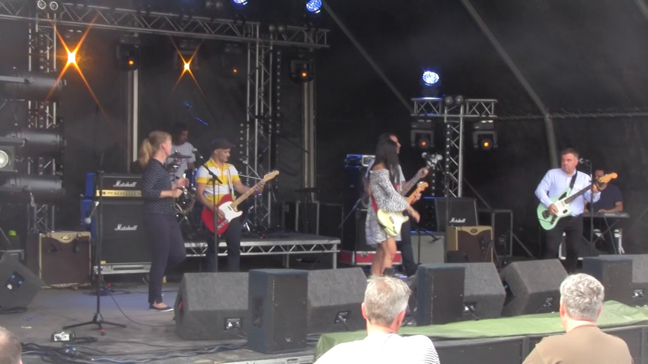 COLA JET SET - El sueño de mi vida (Live @Indietracks) (29-7-2017)