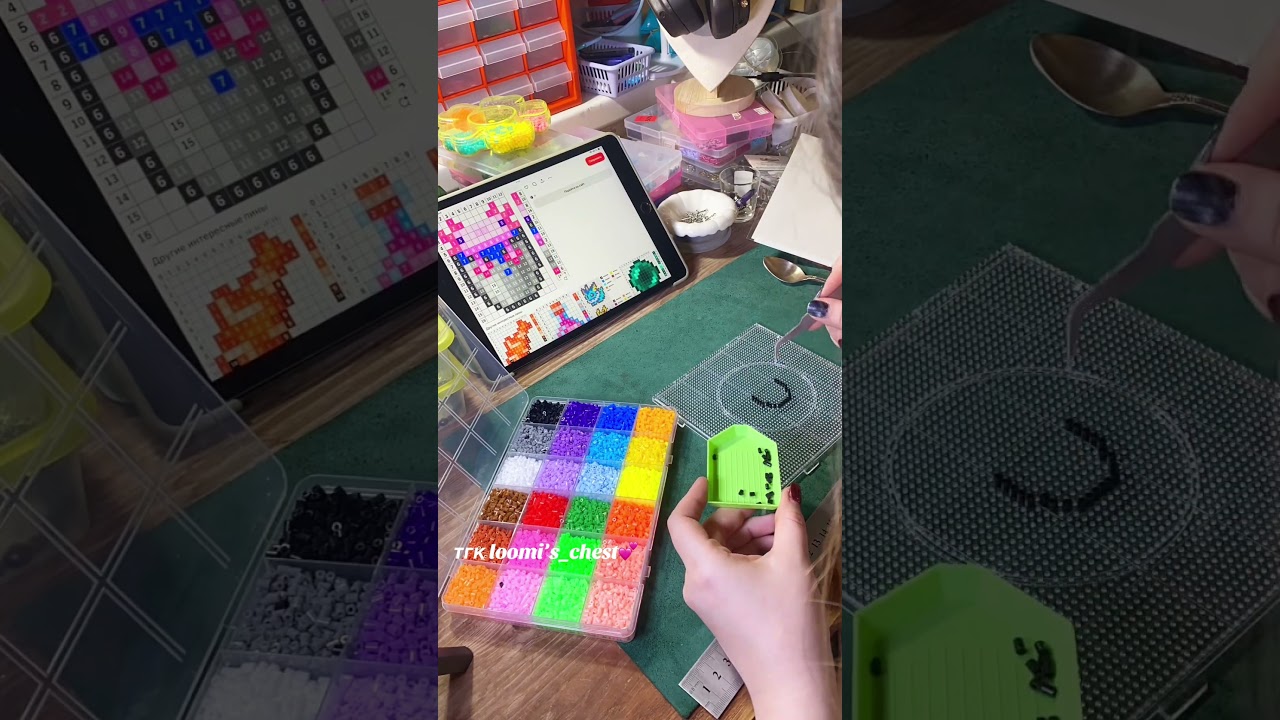 делаю брелок по майнкрафту! #бижутерия #diy #fypシ #cutecore #брелки #beads #украшения #майнкрафт