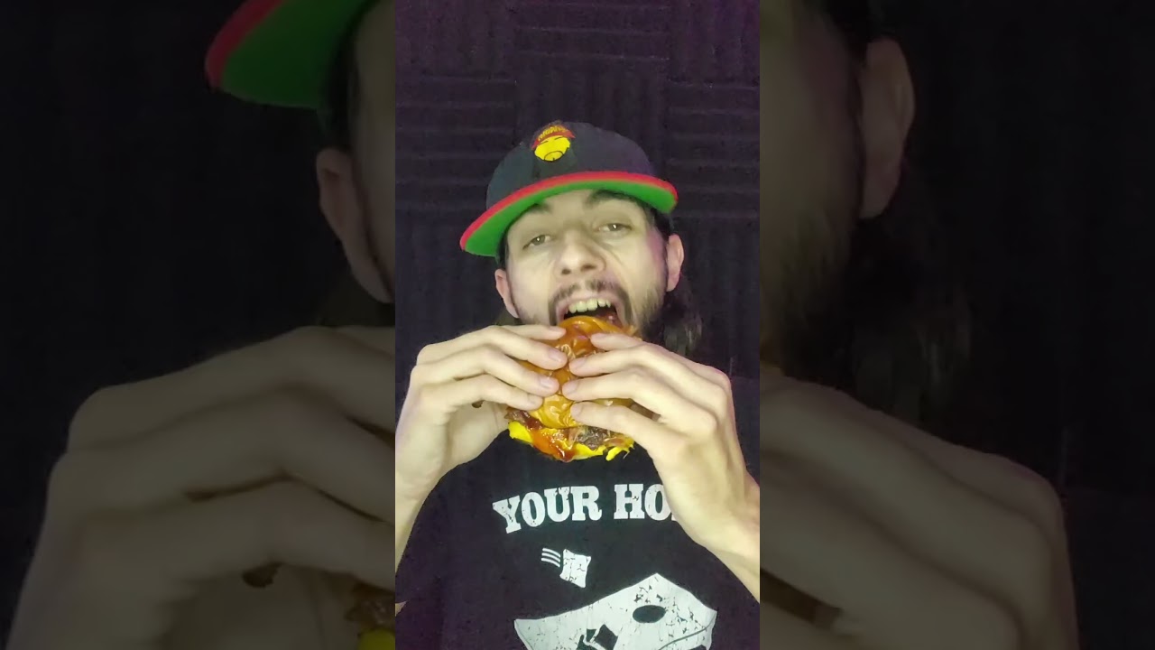 Famous Dave's Ultimate Burger | Lunch Asmr #asmr #lunchasmr #asmreating #mukbang