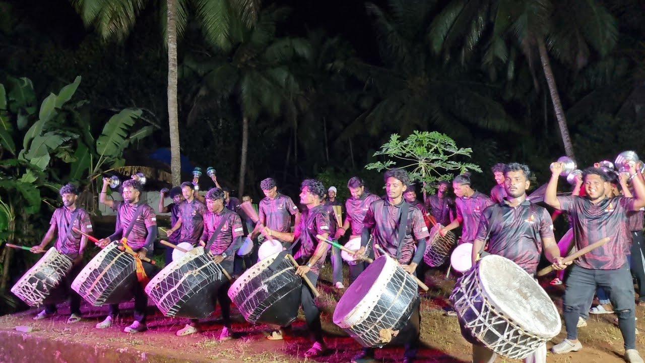 പുതിയ സീസണിലെ  കിടിലൻ  ട്യൂൺകളുമായി Sparrow Thambolam| Sree Thuppeswaram Shiva Temple Cheruthuruthy
