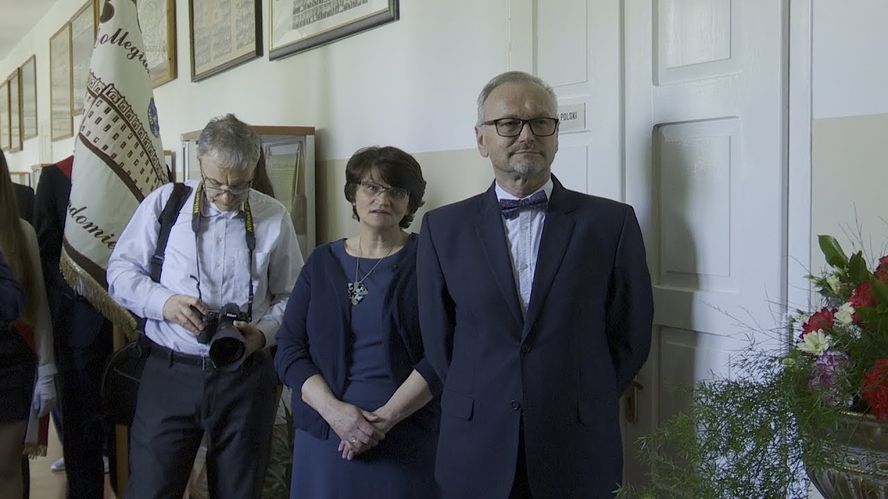 Biskup Marian Zimałek patronem pracowni polonistycznej w I LO Collegium Gostomianum