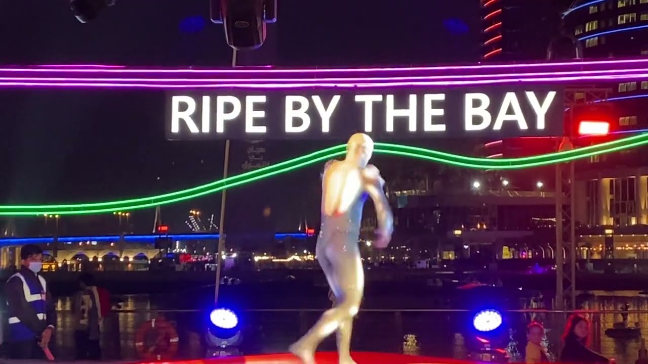 World's Best Juggler - Viktor Kee Performance - Part 1 (Dubai Festival City)