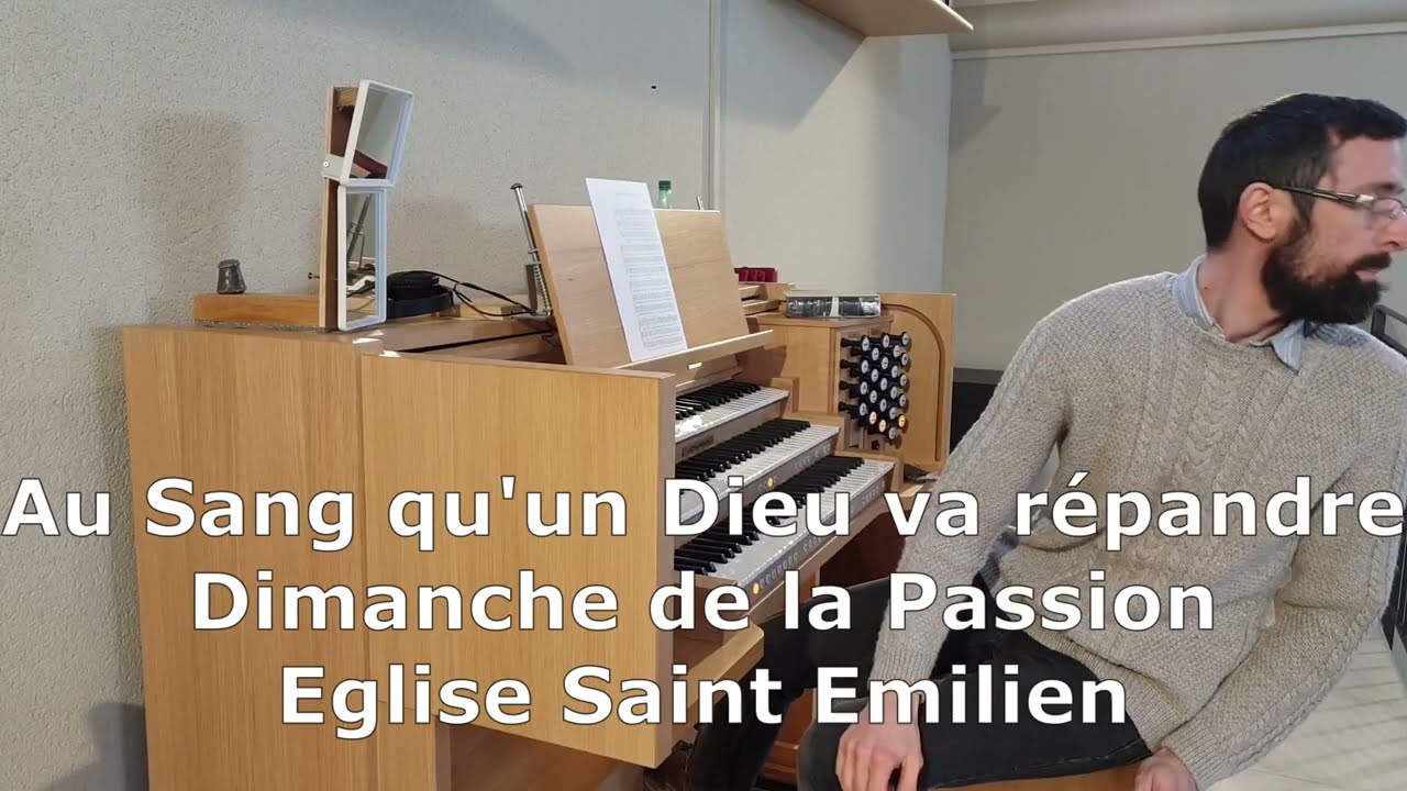 Au sang qu'un Dieu va répandre
