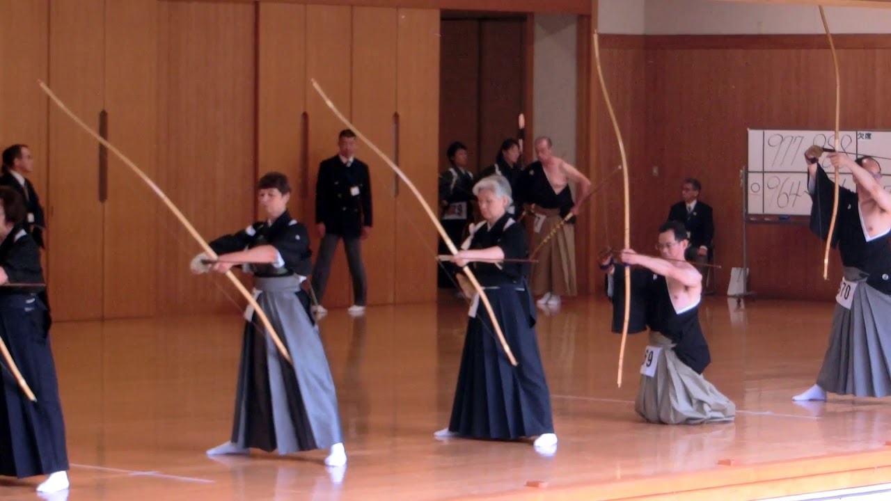 This is kyudo (弓道) in Meiji Jingu-Shiseikan Budojo (明治神宮 至誠館 武道場). -Tokyo, Japan Travel Guide -