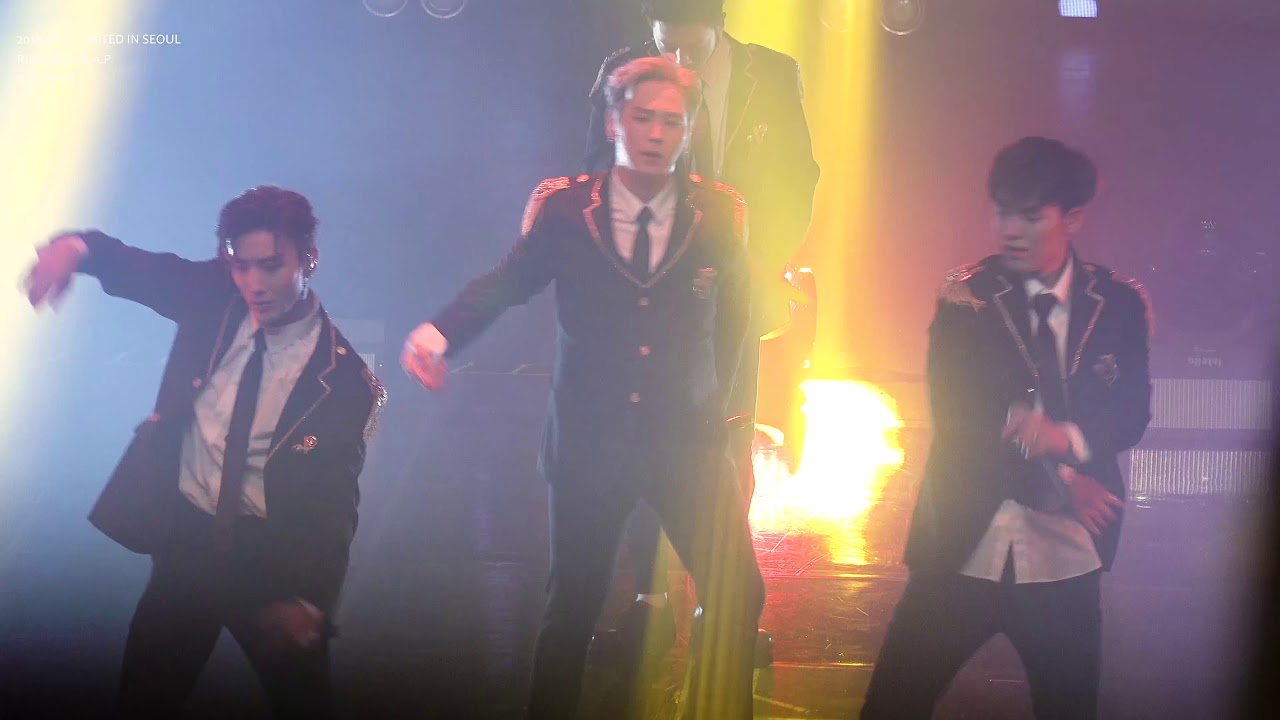 [B.A.P/비에이피] 20180721 서울콘서트 HANDSUP