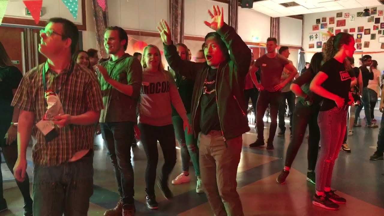 Jongeren met een verstandelijke berperking gaan helemaal los op hardcore