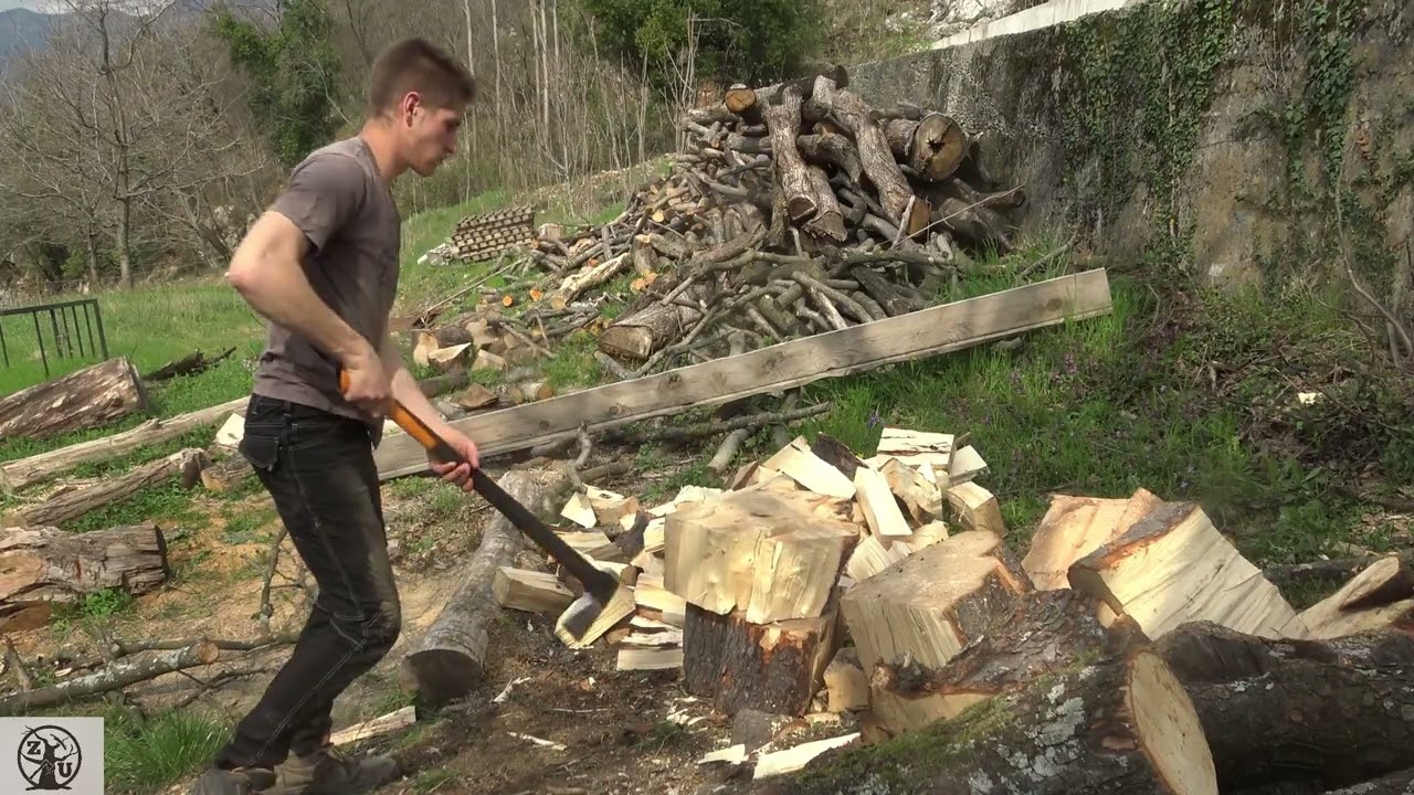 Fiskars X27 Splitting Axe in action!