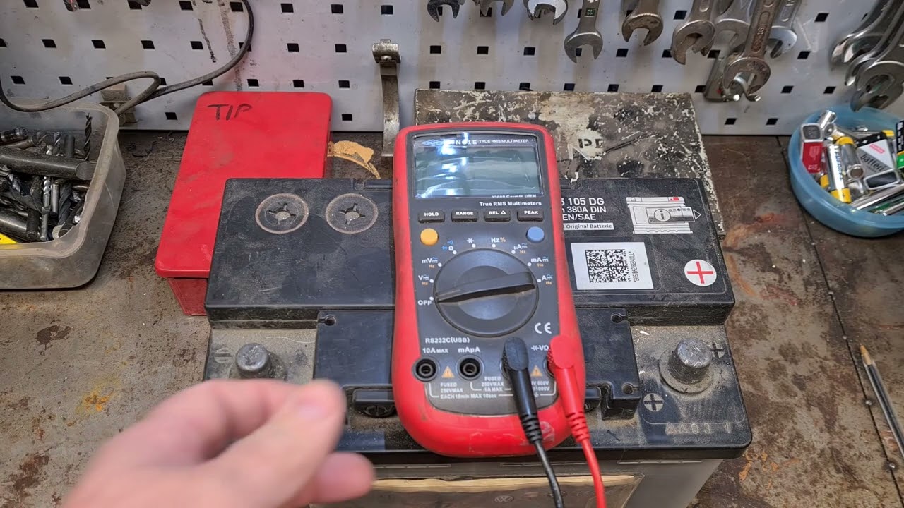Måling av spenning med multimeter