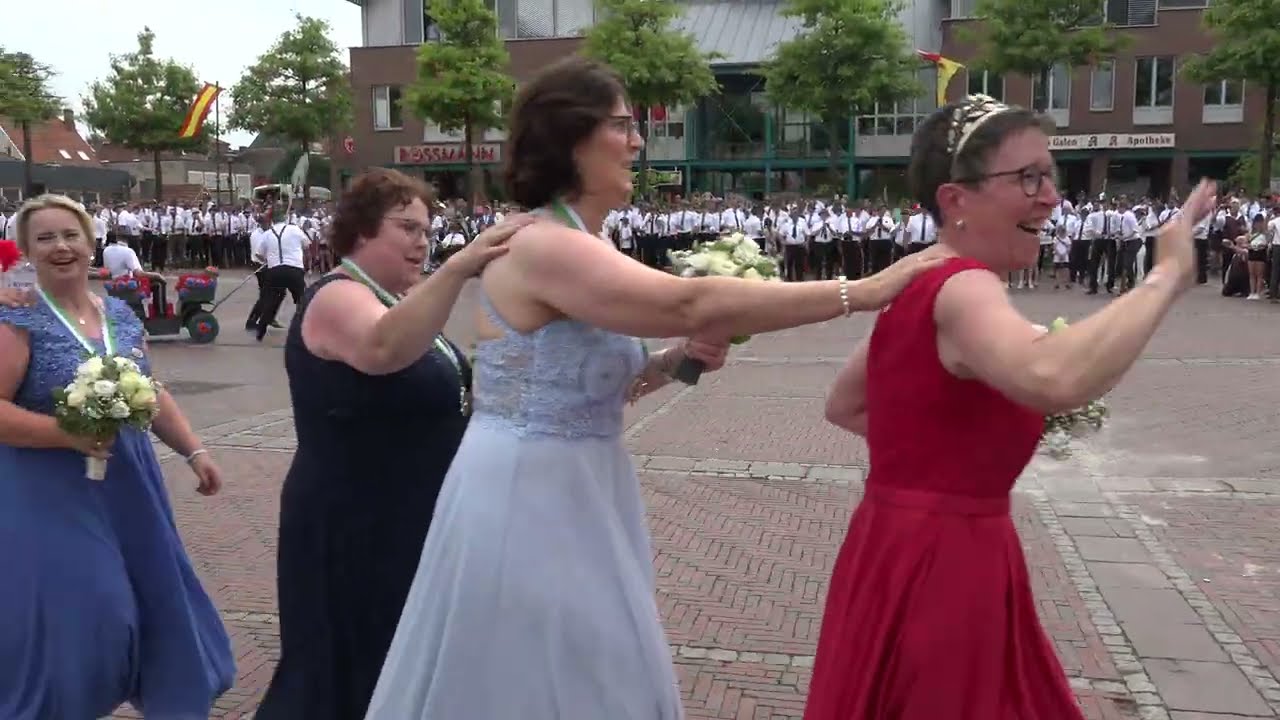 Schützenfest in Dinklage 2022 - Rathausplatz
