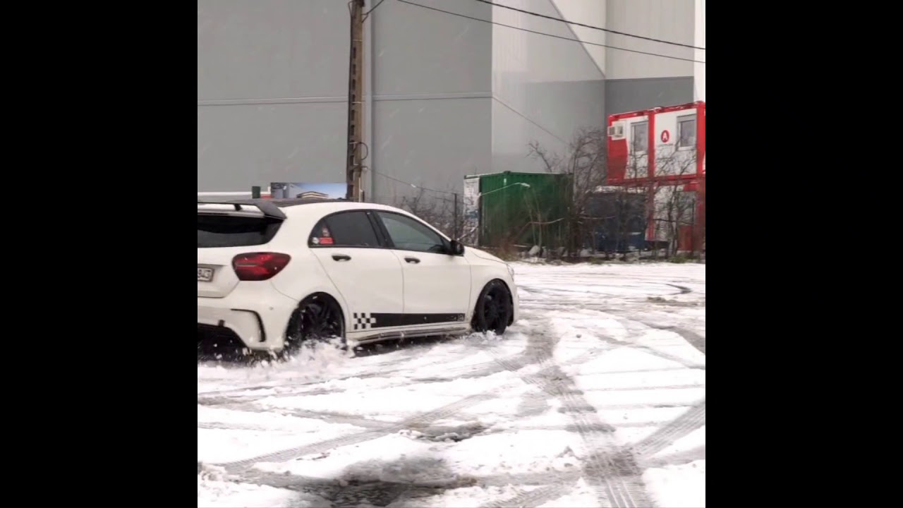 Mercedes a180 In the snow