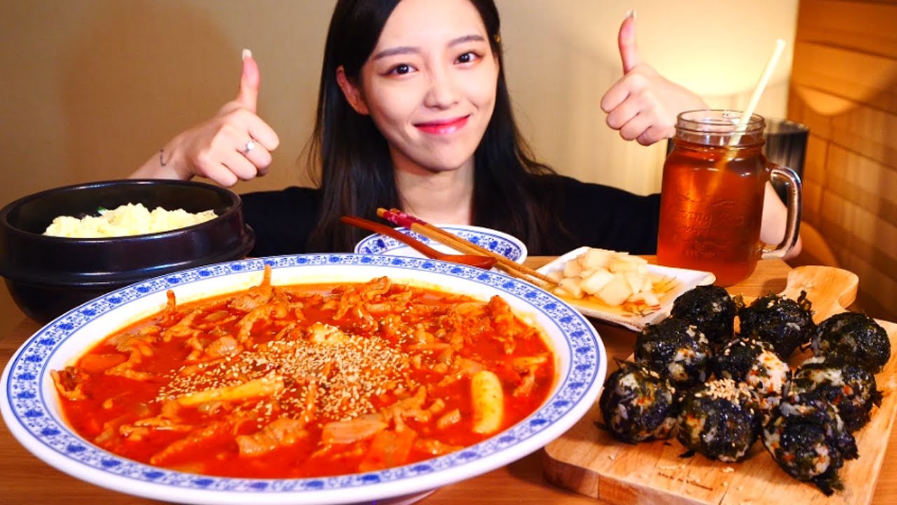 국물무뼈닭발과 주먹밥 먹방🌶 숟가락으로 막 퍼먹기!!!🔥/ Mukbang Eating Show
