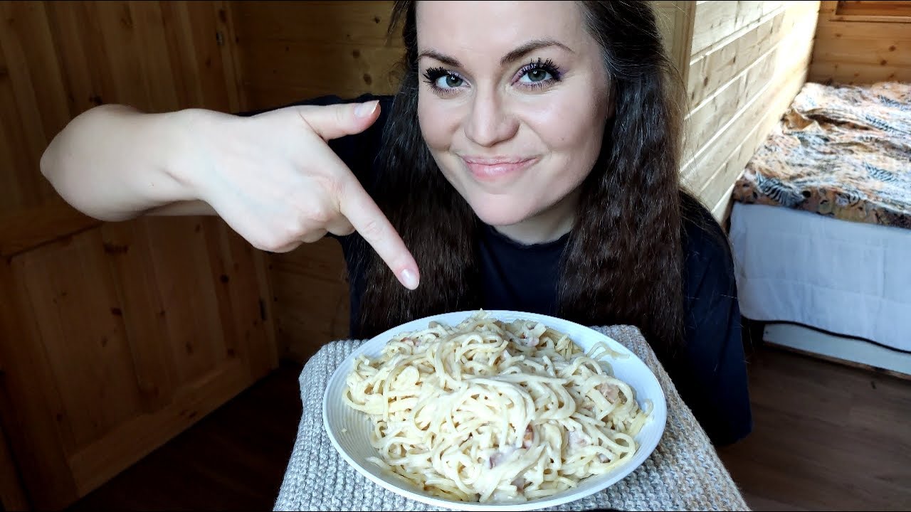 ASMR CZ Špagety se smetanovou omáčkou🍝| Mukbang | občas Big Bites | Eating sounds