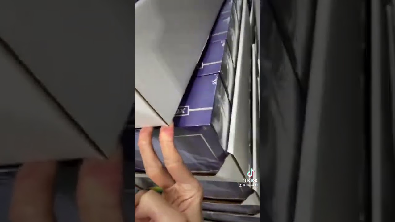 Costco Evolving Skies + FREE Tin Bundles! Pok&eacute;mon Cards!