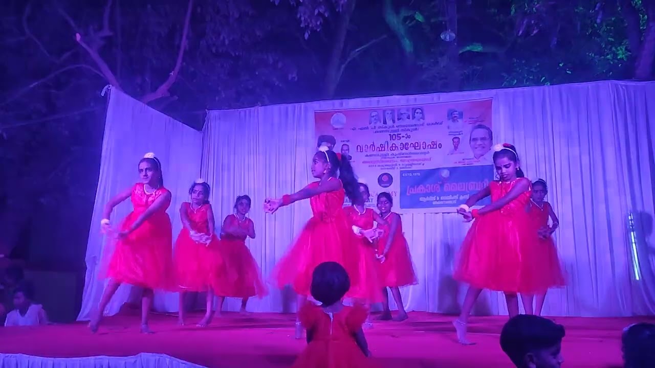 dum dum dum dum dooreyetho dance....