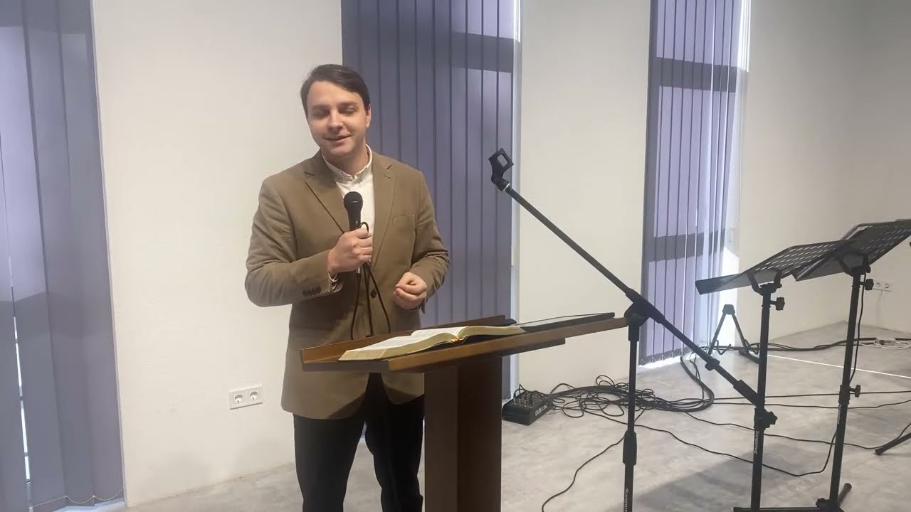 У каналі Церква “Спасіння” Чутове відбувається прямий ефір.